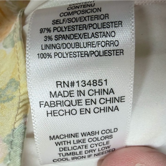 Wayf Terry Top in yellow Mini Roses pattern size medium - Picture 12 of 15